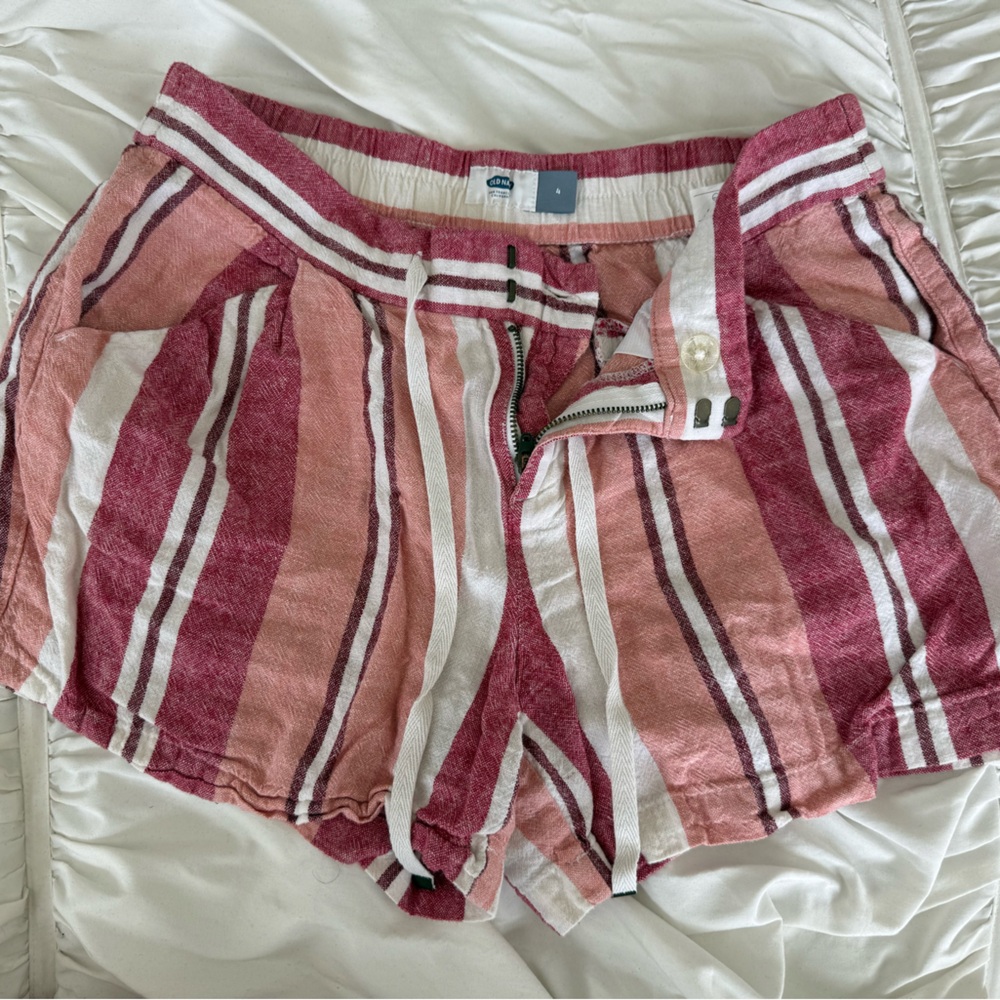 Old Navy Striped Pink and White Shorts